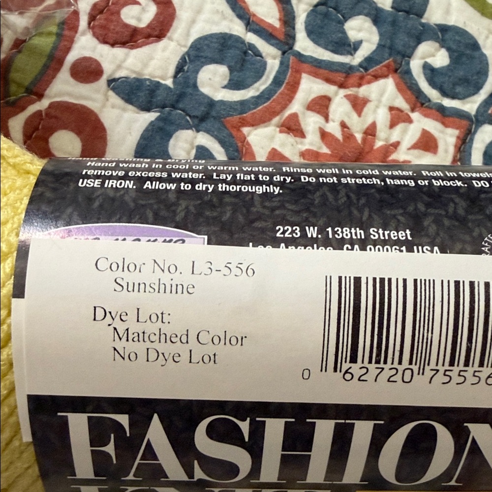 Fashion Knot Yellow Yarn Bundle 18 skeins - Picture 5 of 6